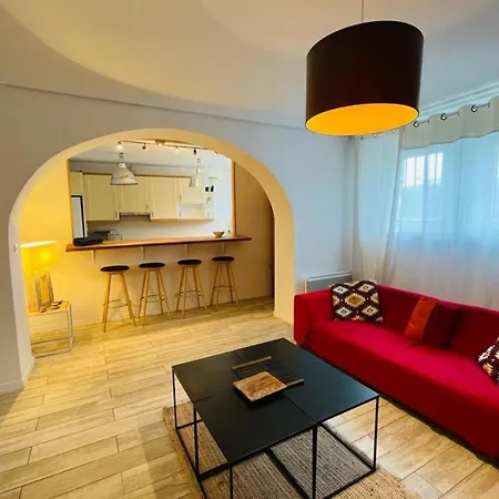 Newwalking Hypercenter Apartment *